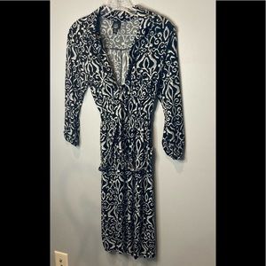 Mid-length sleeve tie dress - black, gray, and white